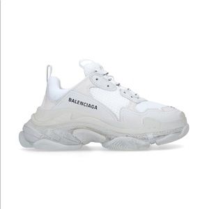 Balenciaga triple s clear sole
